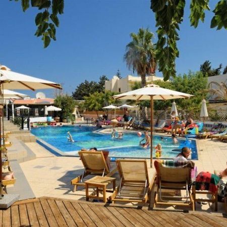 Arlekin Tango Apartment Malia  Exterior photo